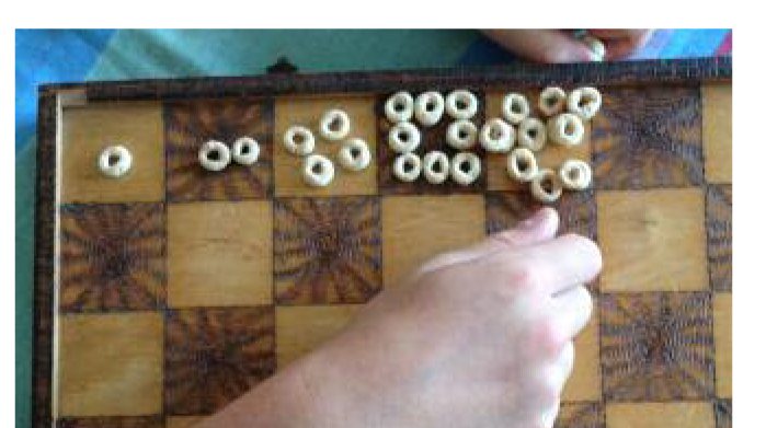 Playing with Cheerios and exponential growth